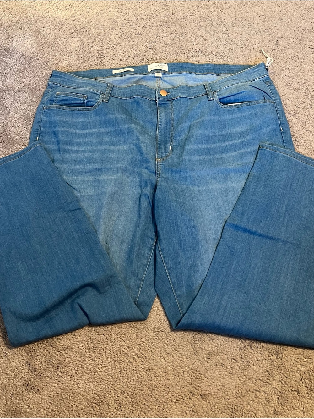 NWOT Universal Thread Jeans - Picture 3 of 10